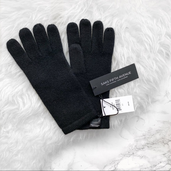 Saks Fifth Avenue Accessories - SaksFifthAve black gloves 100% cashmere NWT